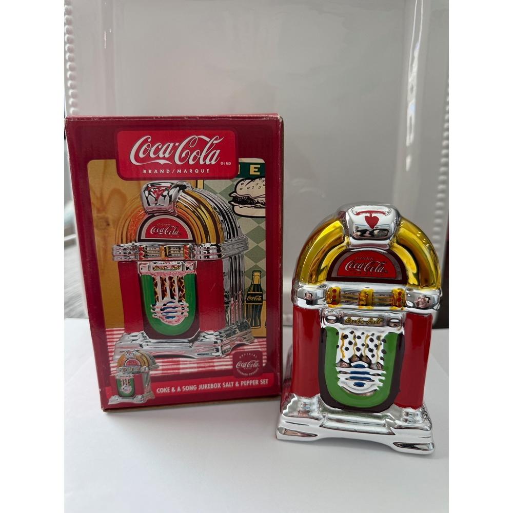 Coca-Cola Jukebox Salt and Pepper Shaker Set Gibson Everyday Red Chrome 45335.02